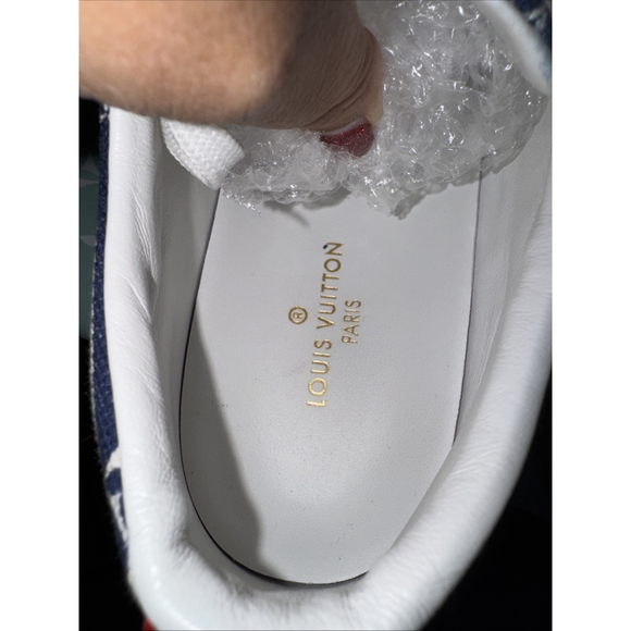 Louis Vuitton Escale Stellar Sneaker in Box With COA - Picture 16 of 16